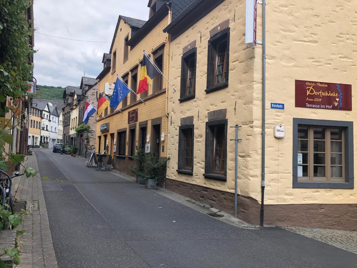 Hotel Zur Dorfschaenke Klotten Bagian luar foto