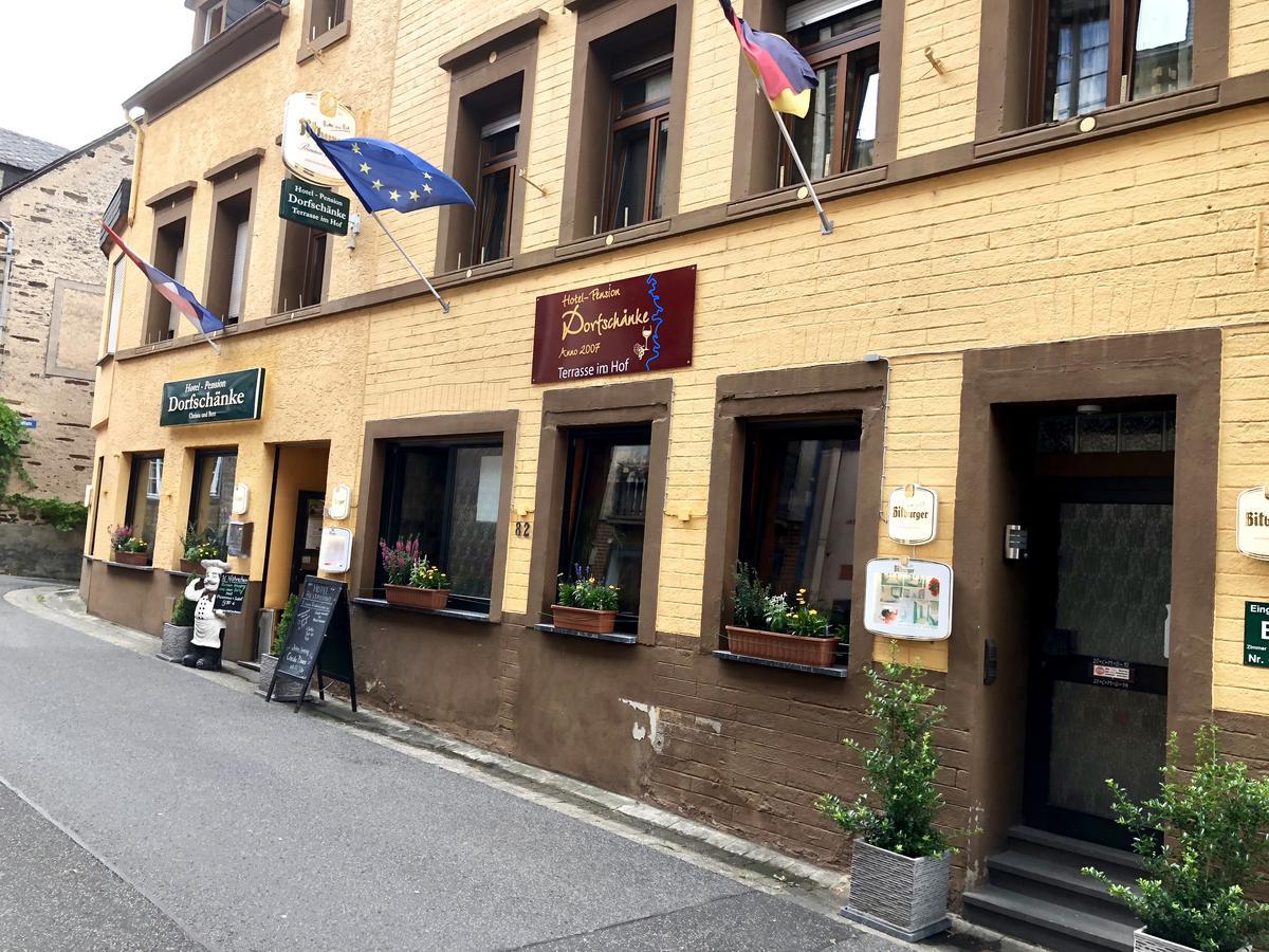 Hotel Zur Dorfschaenke Klotten Bagian luar foto